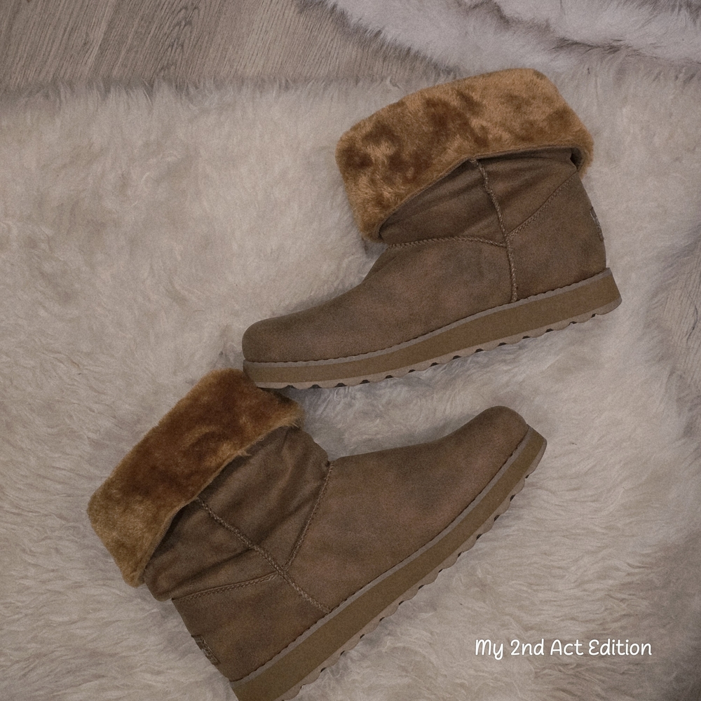 Skechers Chestnut Tan Faux Fur Lined Winter Boots Button Detail Size 10 - Picture 2 of 10